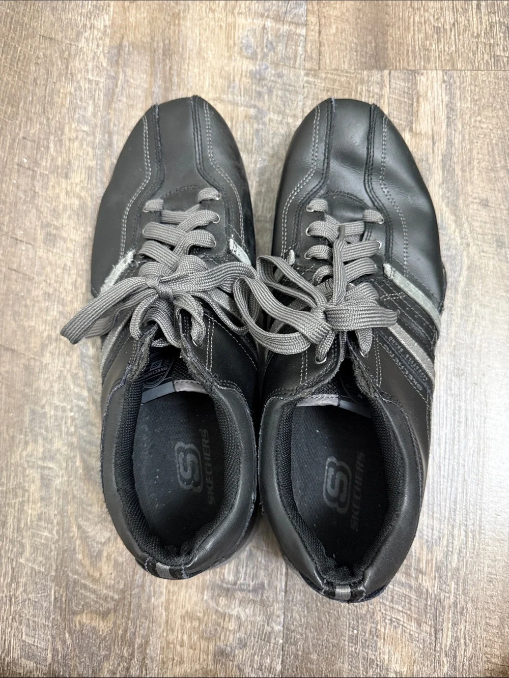 Skechers Men's Black Urban Thread Refresh with Gray Accents